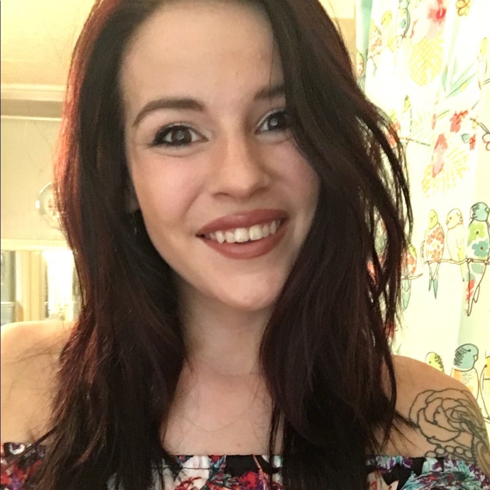 Meet your Posher, Stephanie